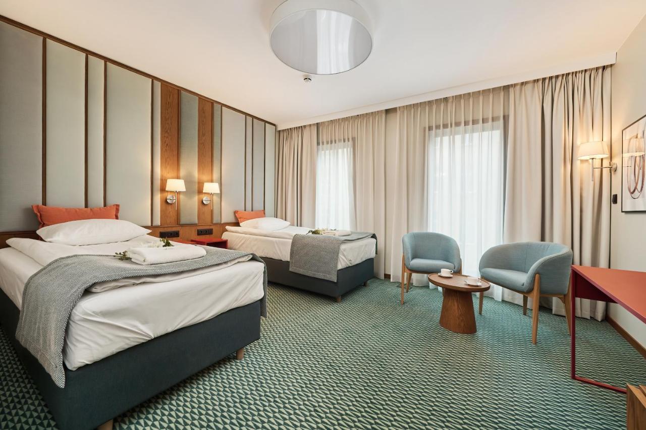 Gwarna Aparthotel City Center Wroclaw By Noclegi Renters Luaran gambar