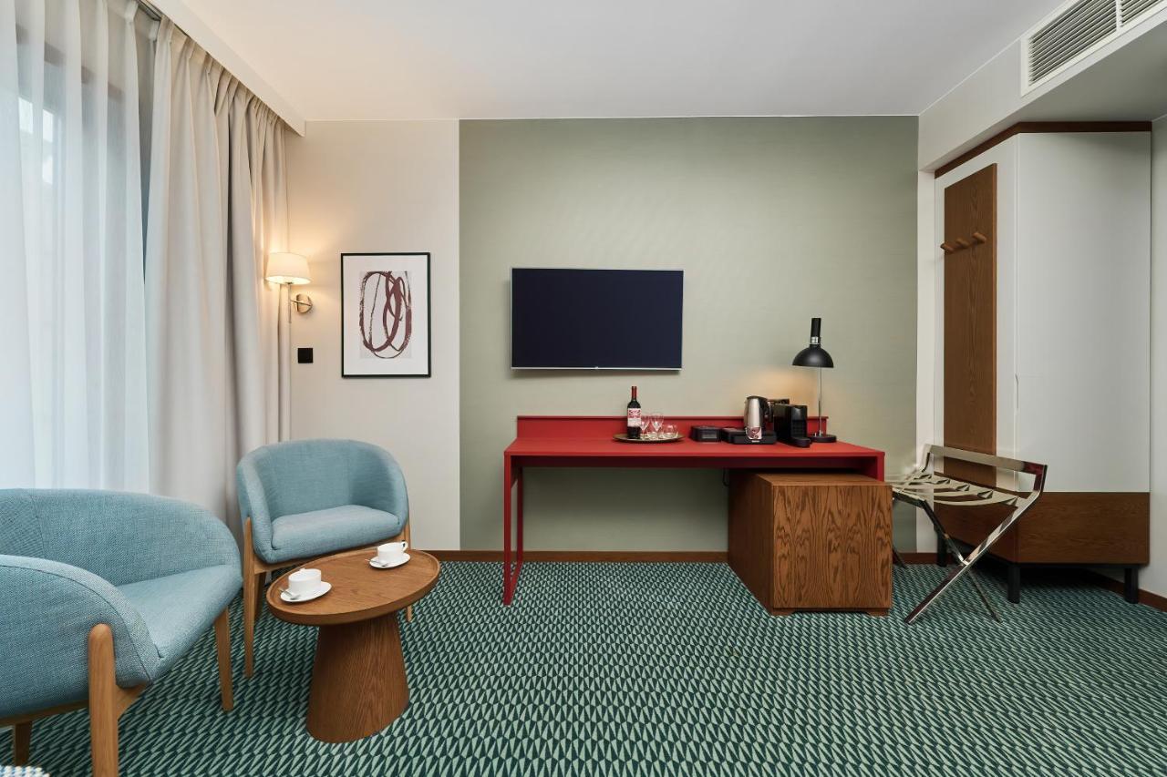 Gwarna Aparthotel City Center Wroclaw By Noclegi Renters Luaran gambar