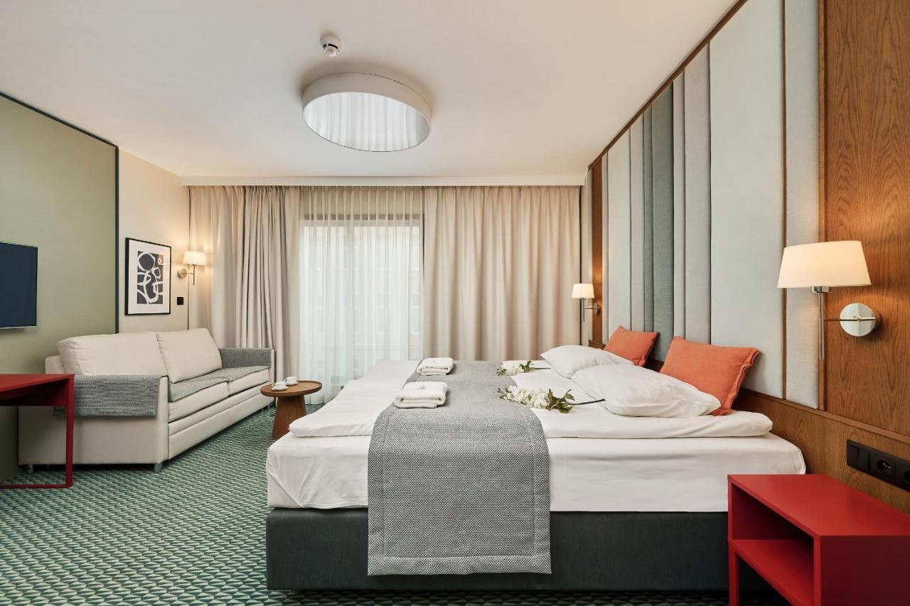 Gwarna Aparthotel City Center Wroclaw By Noclegi Renters Luaran gambar