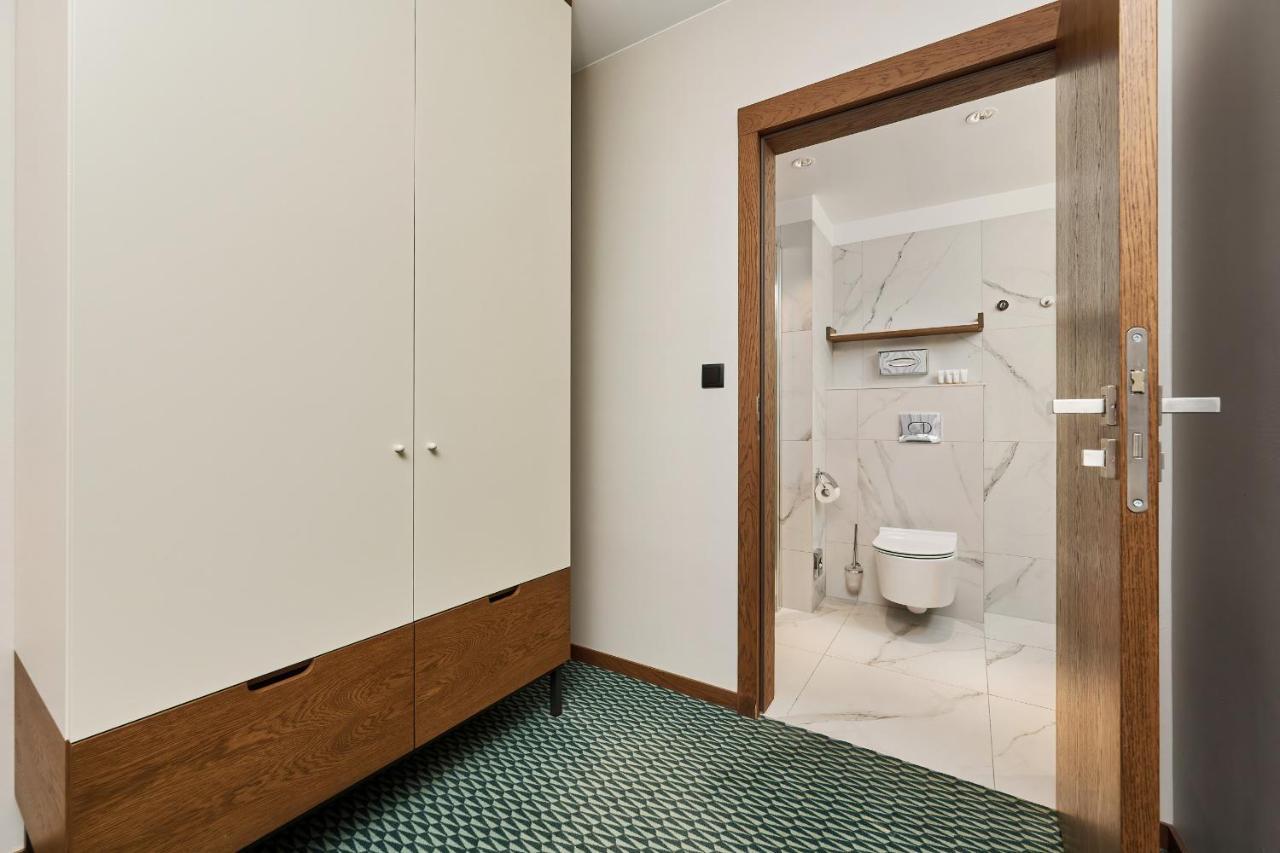 Gwarna Aparthotel City Center Wroclaw By Noclegi Renters Luaran gambar