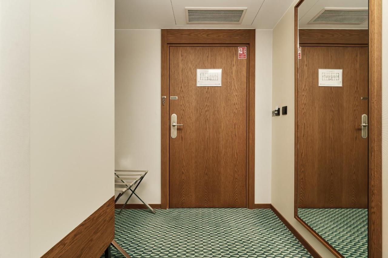 Gwarna Aparthotel City Center Wroclaw By Noclegi Renters Luaran gambar