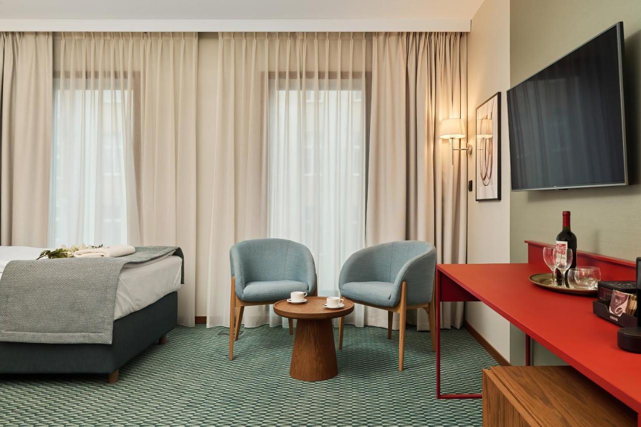 Gwarna Aparthotel City Center Wroclaw By Noclegi Renters Luaran gambar