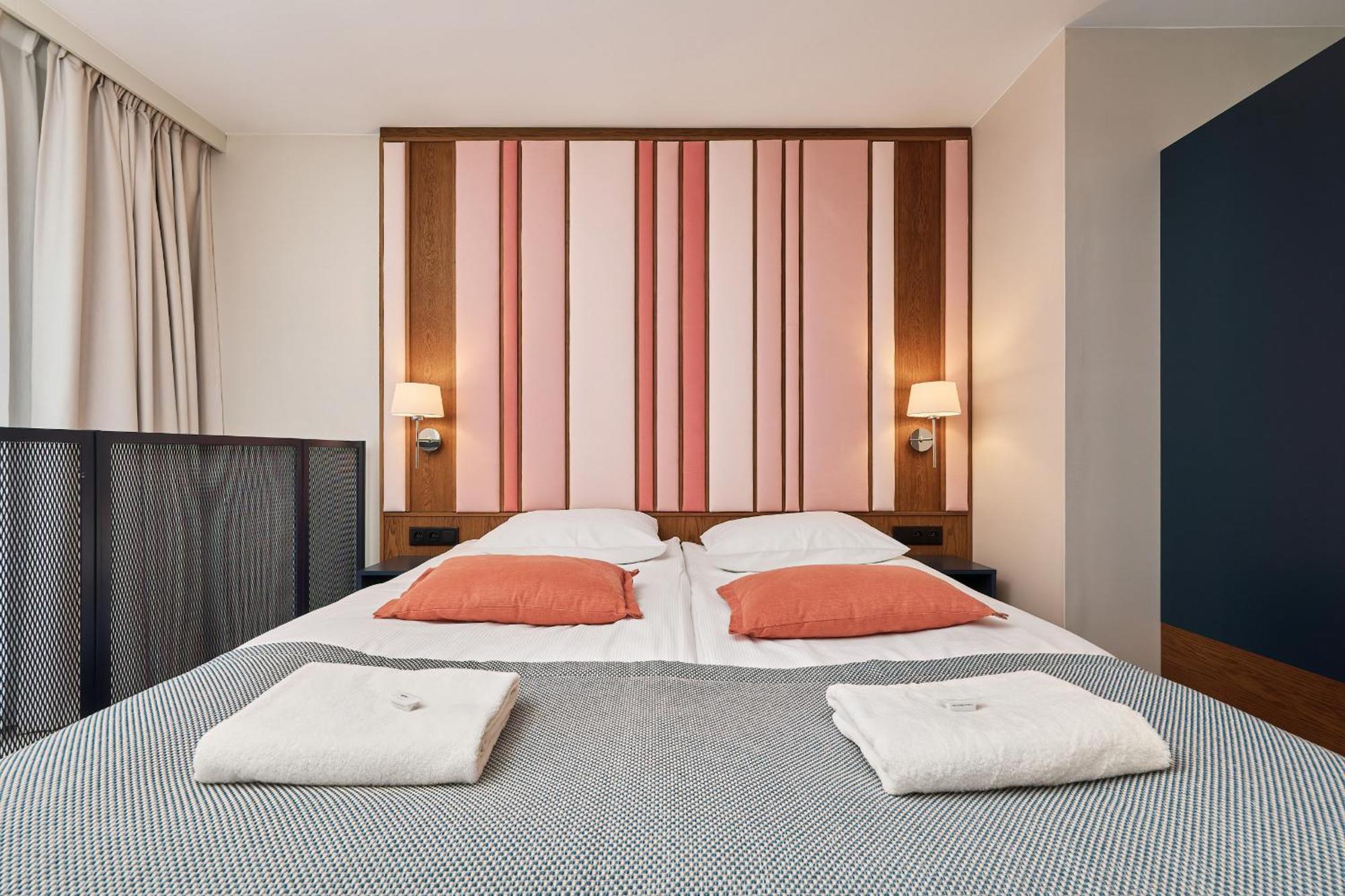 Gwarna Aparthotel City Center Wroclaw By Noclegi Renters Luaran gambar