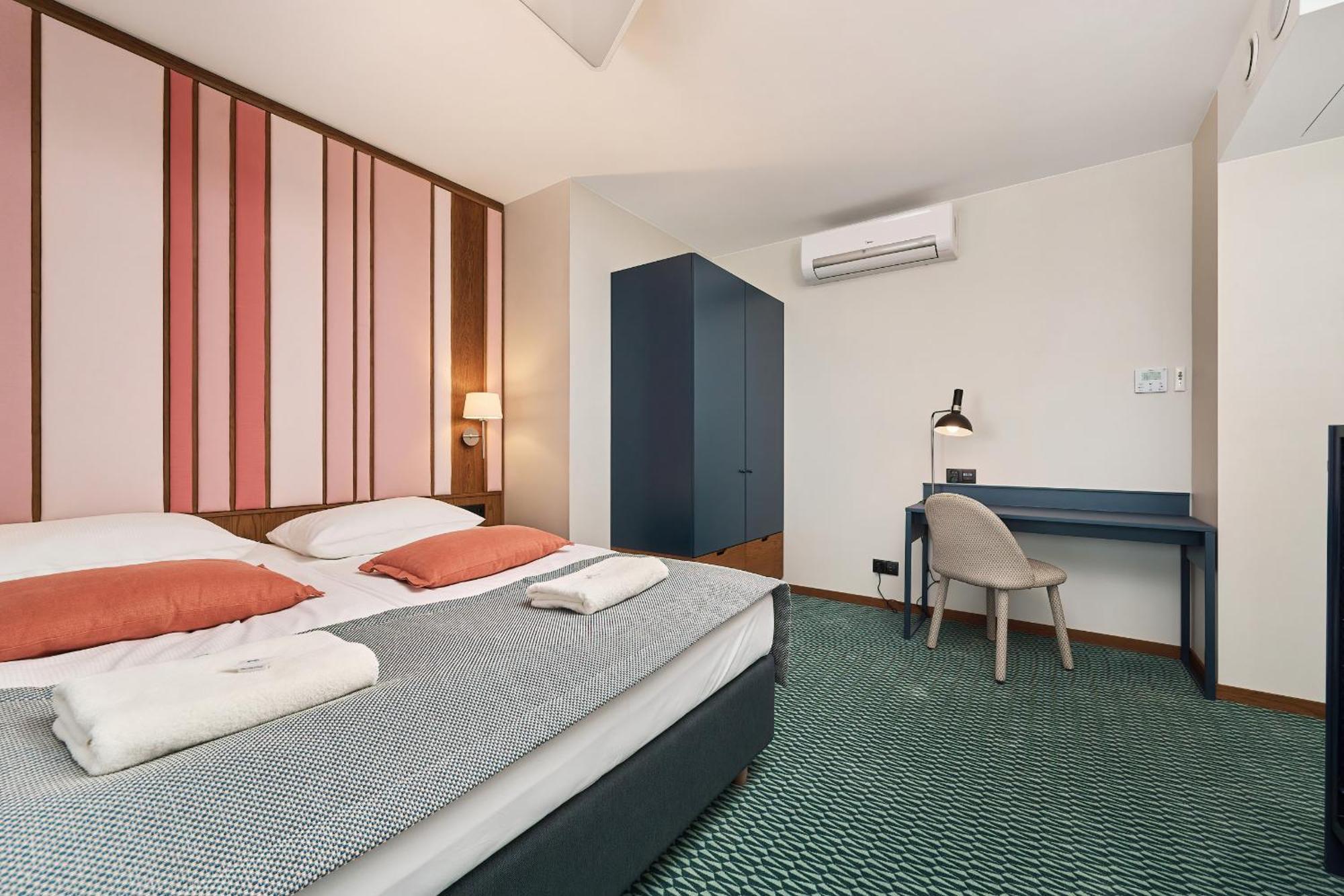 Gwarna Aparthotel City Center Wroclaw By Noclegi Renters Luaran gambar