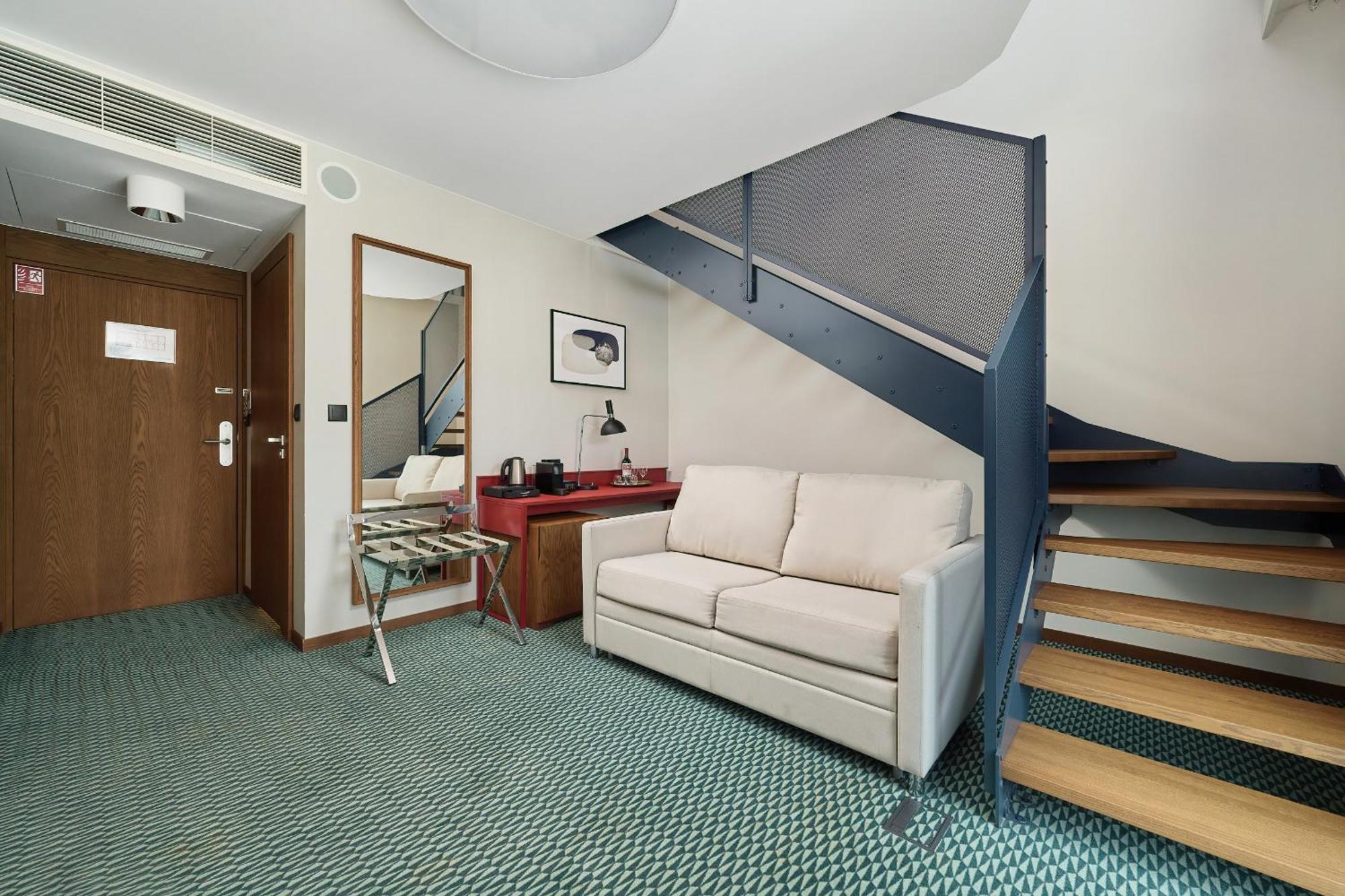 Gwarna Aparthotel City Center Wroclaw By Noclegi Renters Luaran gambar